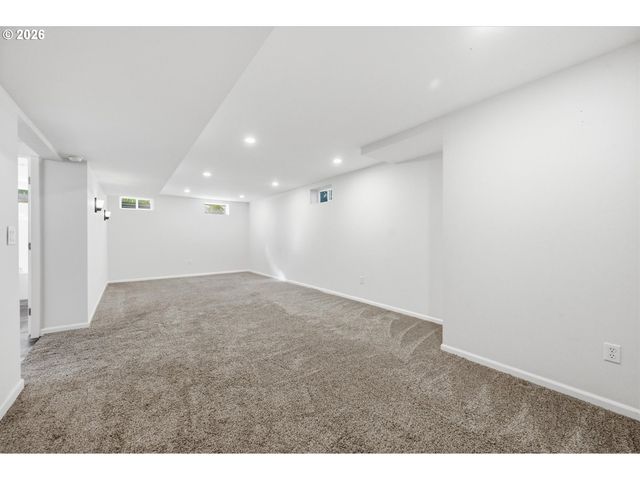 15122 Se LA BONITA Way, Milwaukie, OR 97267