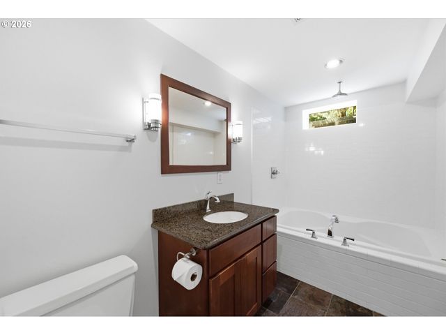 15122 Se LA BONITA Way, Milwaukie, OR 97267
