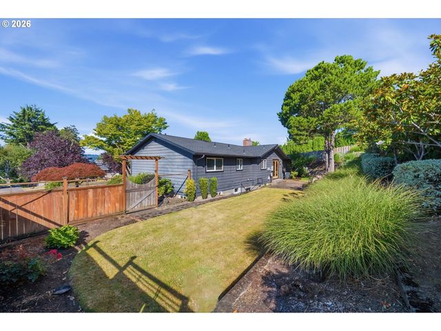15122 Se LA BONITA Way, Milwaukie, OR 97267