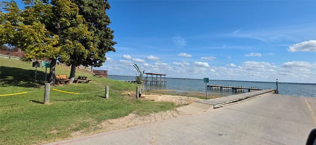 50 Nassau Lane, Point Blank, TX 77364