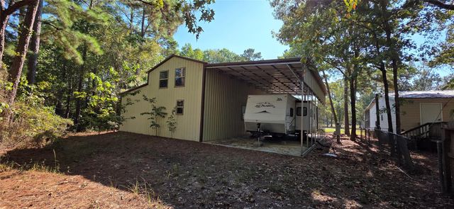 50 Nassau Lane, Point Blank, TX 77364