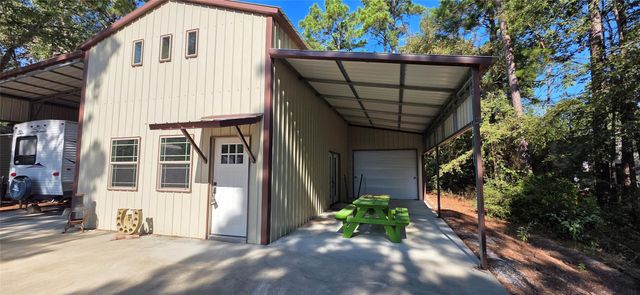 50 Nassau Lane, Point Blank, TX 77364