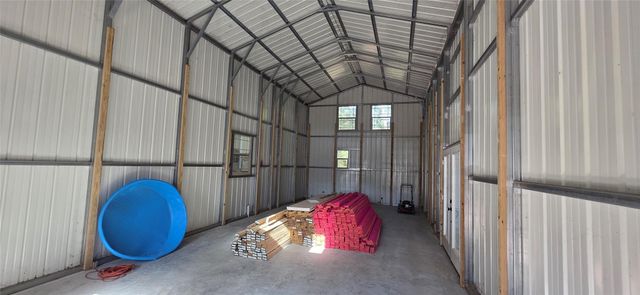 50 Nassau Lane, Point Blank, TX 77364
