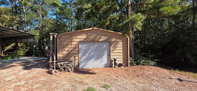 50 Nassau Lane, Point Blank, TX 77364
