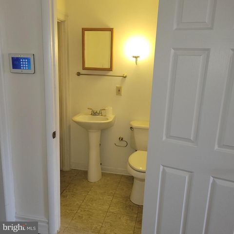 3927 N 17TH ST, Philadelphia, PA 19140