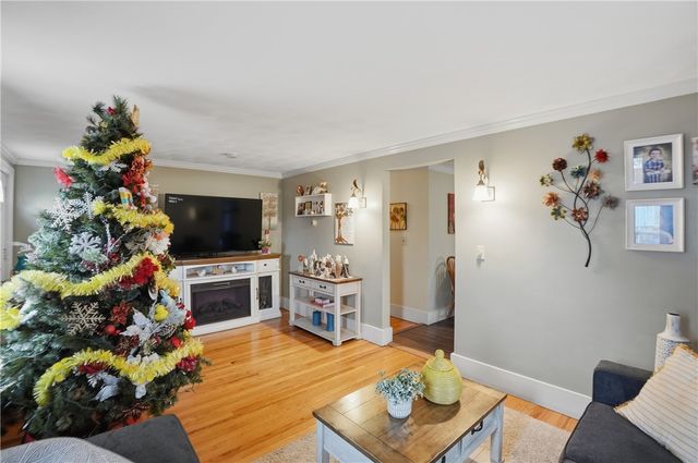 120 APPIAN Way, East Providence, RI 02914