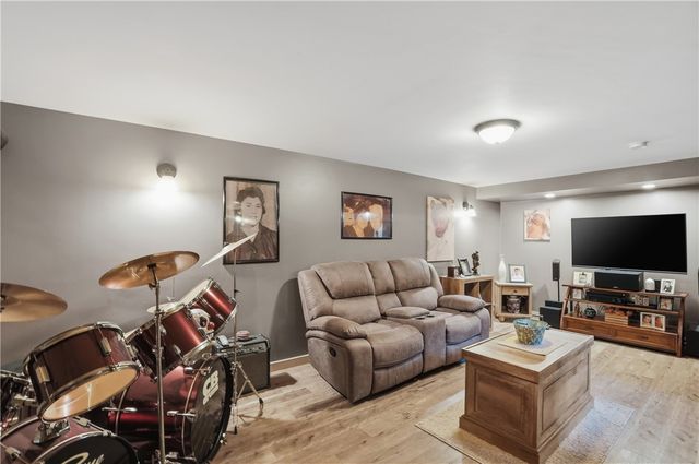 120 APPIAN Way, East Providence, RI 02914