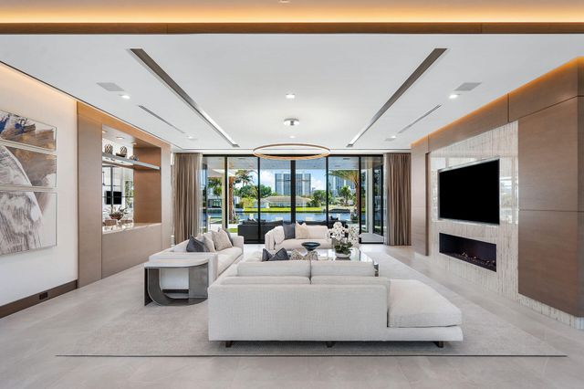 500 E Alexander Palm Road, Boca Raton, FL 33432