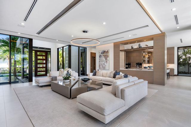 500 E Alexander Palm Road, Boca Raton, FL 33432