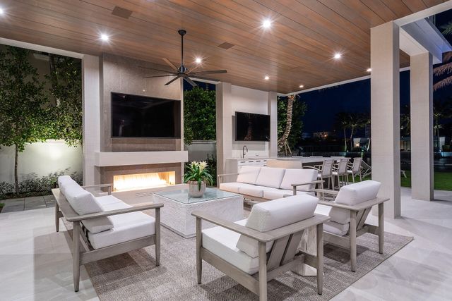 500 E Alexander Palm Road, Boca Raton, FL 33432