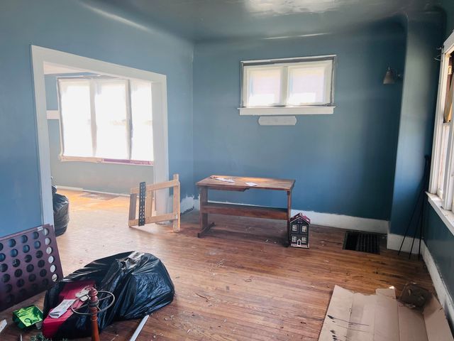 18040 St Louis Avenue, Detroit, MI 48234