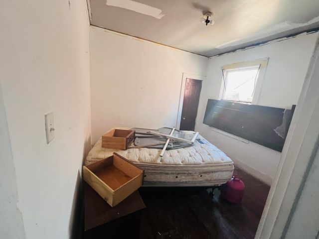 18040 St Louis Avenue, Detroit, MI 48234