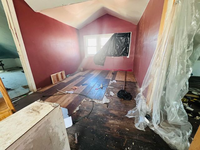18040 St Louis Avenue, Detroit, MI 48234