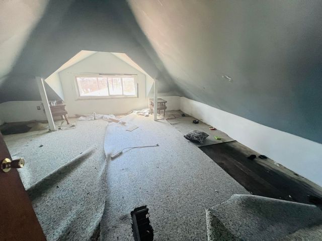 18040 St Louis Avenue, Detroit, MI 48234