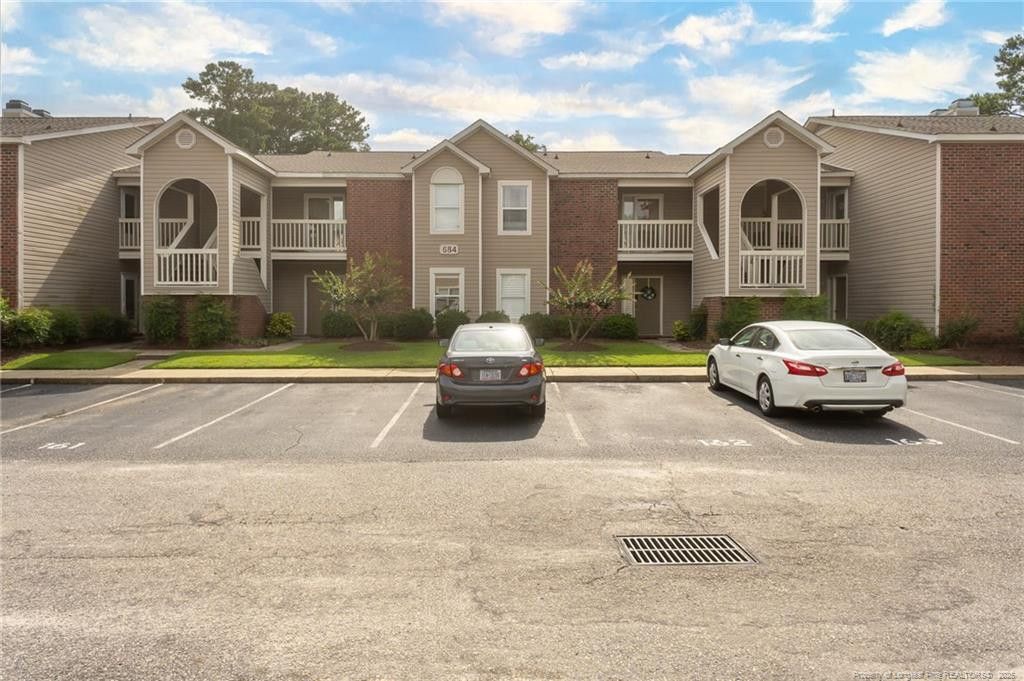 684 Bartons Landing Place 2, Fayetteville, NC 28314