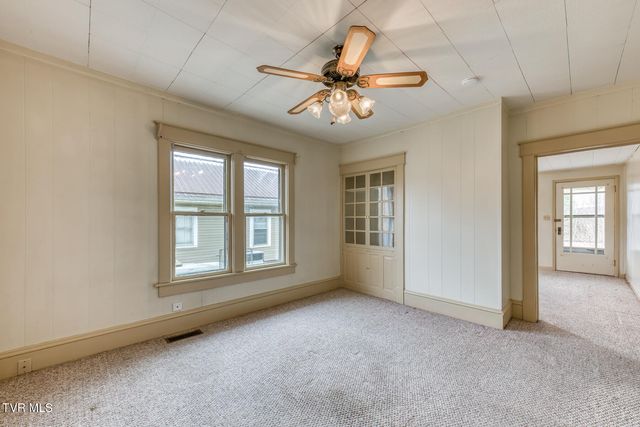708 North Main Avenue, Erwin, TN 37650