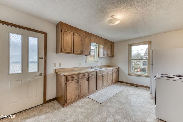 708 North Main Avenue, Erwin, TN 37650