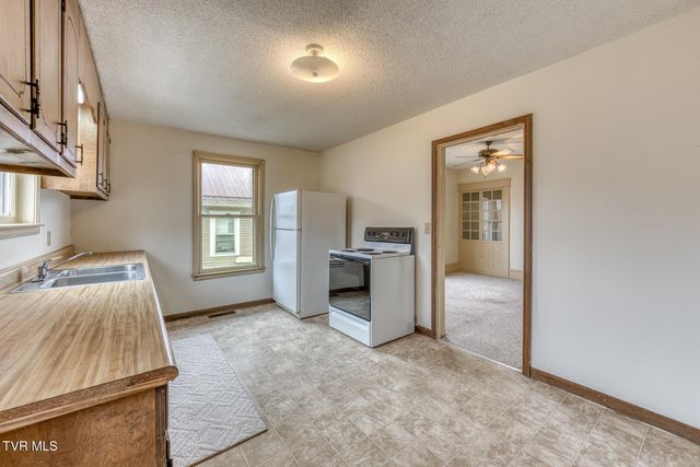 708 North Main Avenue, Erwin, TN 37650