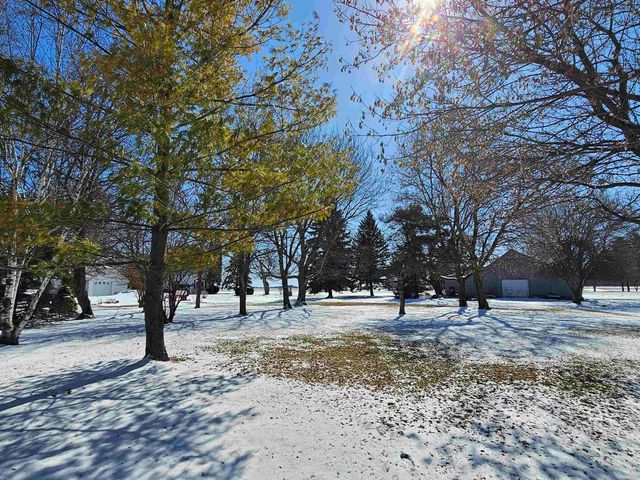 865 Deckerville Road, Deckerville, MI 48427