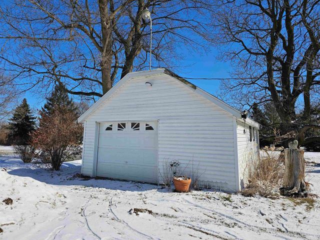 865 Deckerville Road, Deckerville, MI 48427