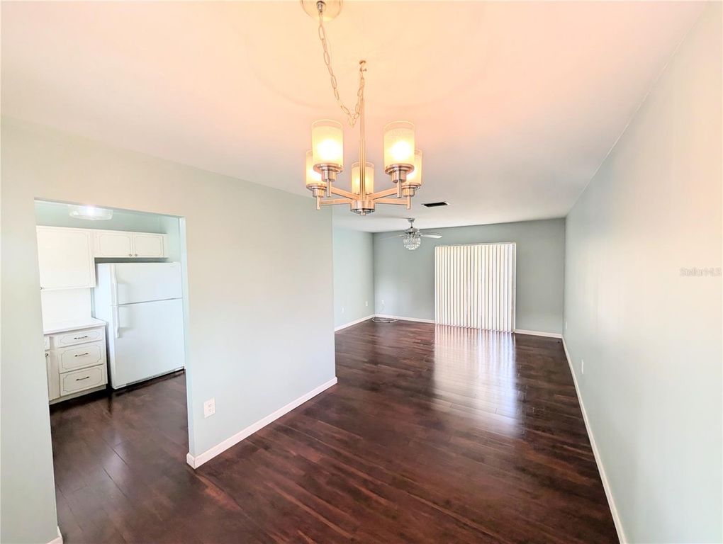 Image 23 of property listing at 5922 GARDEN LANE A31, Bradenton, FL 34207
