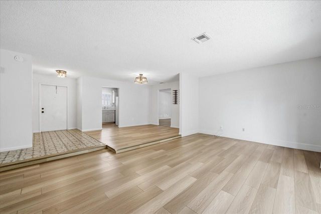 11875 90TH AVENUE, Seminole, FL 33772