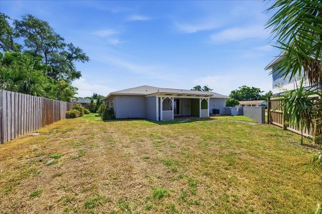11875 90TH AVENUE, Seminole, FL 33772