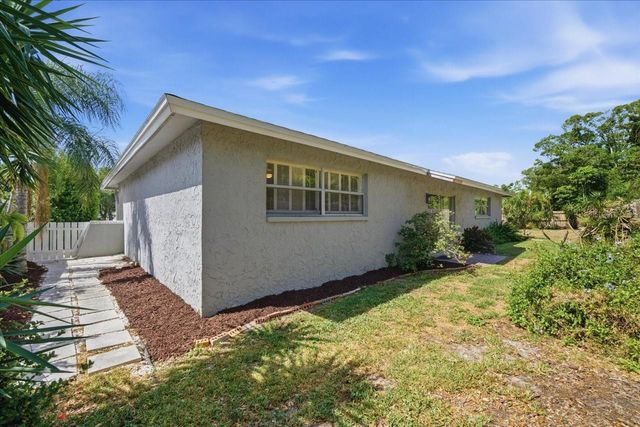 11875 90TH AVENUE, Seminole, FL 33772