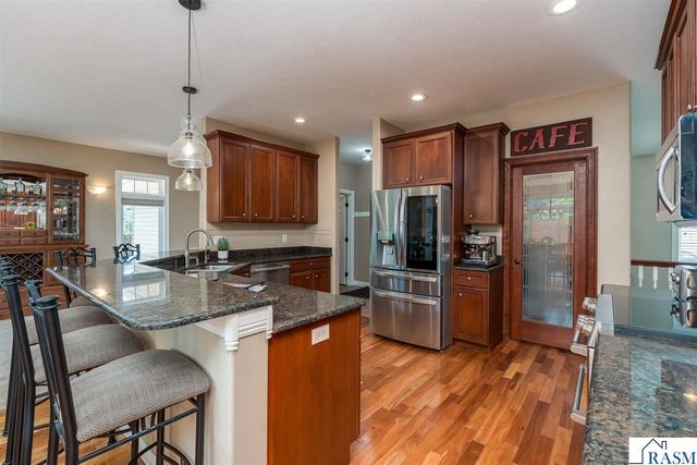 2346 Abbywood Lane, North Mankato, MN 56003