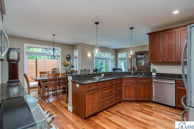 2346 Abbywood Lane, North Mankato, MN 56003