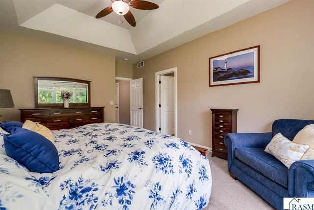 2346 Abbywood Lane, North Mankato, MN 56003