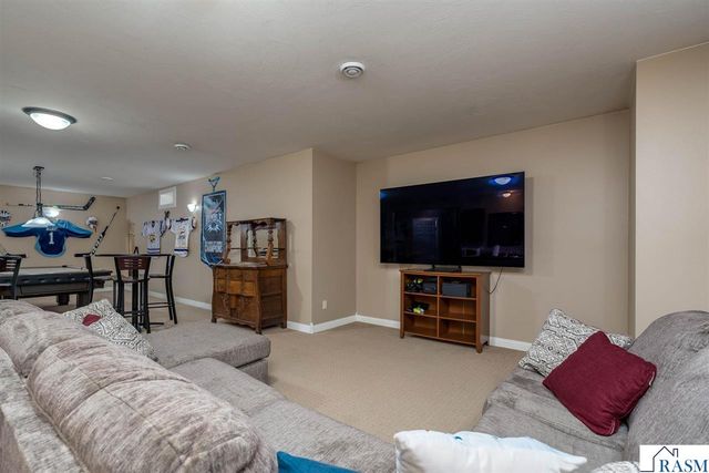 2346 Abbywood Lane, North Mankato, MN 56003
