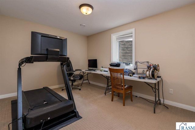 2346 Abbywood Lane, North Mankato, MN 56003
