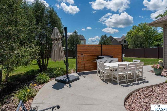 2346 Abbywood Lane, North Mankato, MN 56003
