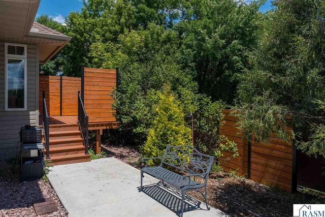 2346 Abbywood Lane, North Mankato, MN 56003