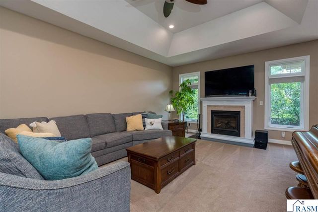 2346 Abbywood Lane, North Mankato, MN 56003