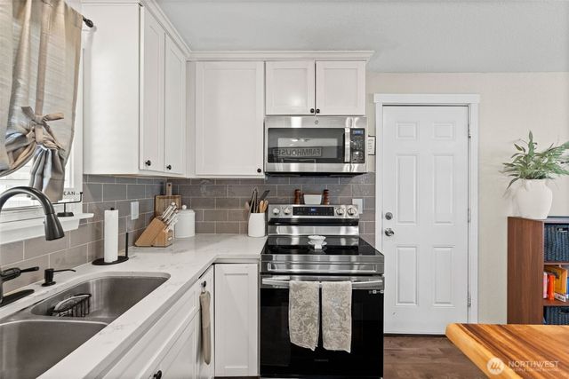 17019 19th Avenue E, Spanaway, WA 98387