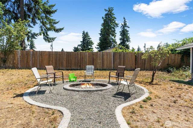 17019 19th Avenue E, Spanaway, WA 98387