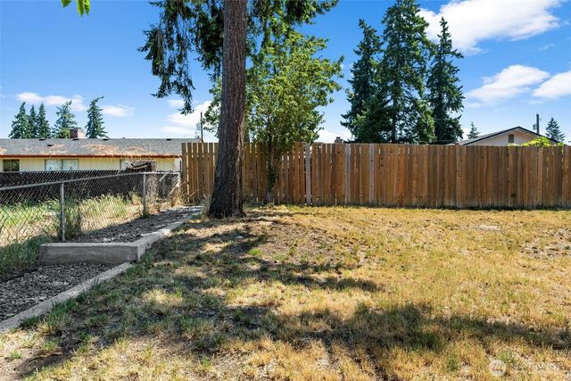 17019 19th Avenue E, Spanaway, WA 98387