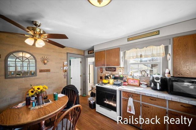 1560 Hamilton Avenue NW, Grand Rapids, MI 49504