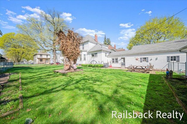 1560 Hamilton Avenue NW, Grand Rapids, MI 49504