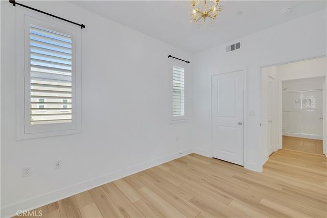 426 Lobata, Irvine, CA 92618