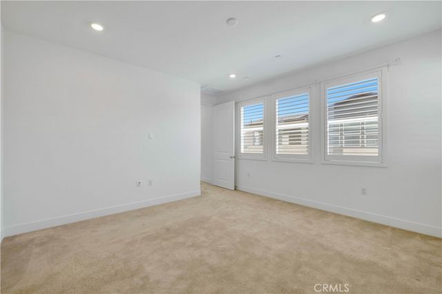 426 Lobata, Irvine, CA 92618