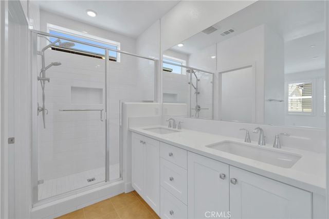 426 Lobata, Irvine, CA 92618
