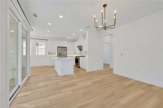 426 Lobata, Irvine, CA 92618