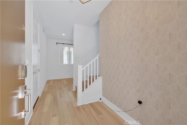 426 Lobata, Irvine, CA 92618