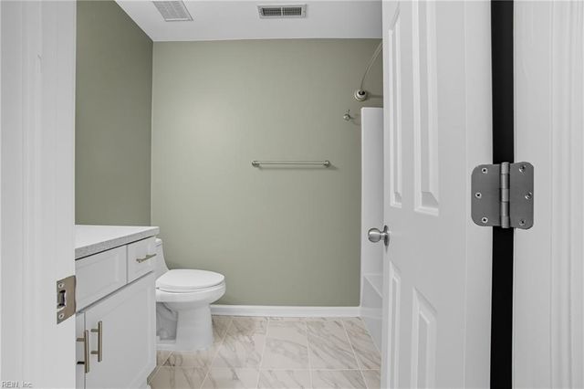 2524 Hidden Shores Dr Apt 104, Virginia Beach, VA 23454