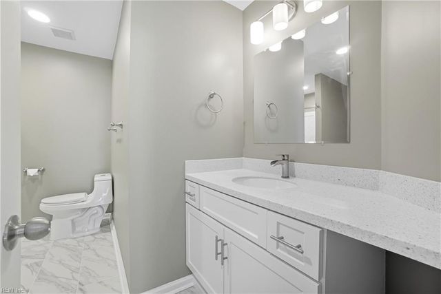 2524 Hidden Shores Dr Apt 104, Virginia Beach, VA 23454