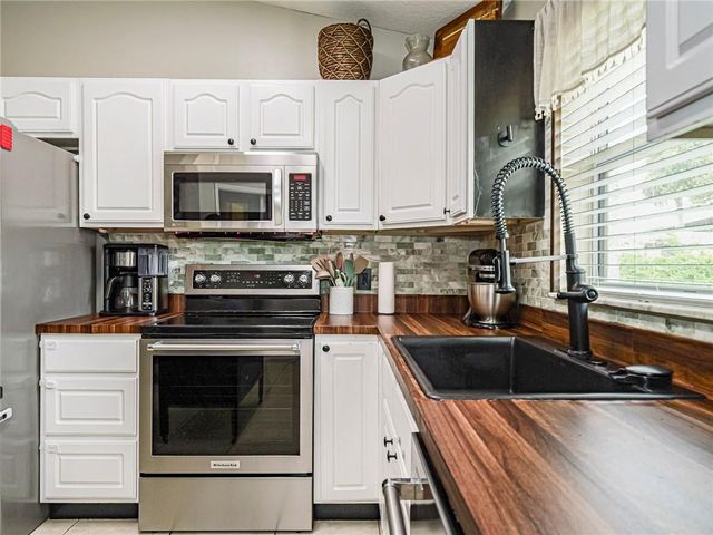 2739 NW 6th Street, Okeechobee, FL 34972