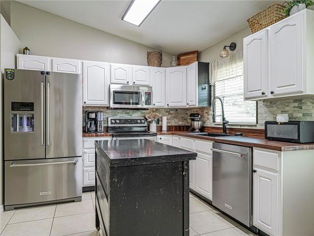 2739 NW 6th Street, Okeechobee, FL 34972